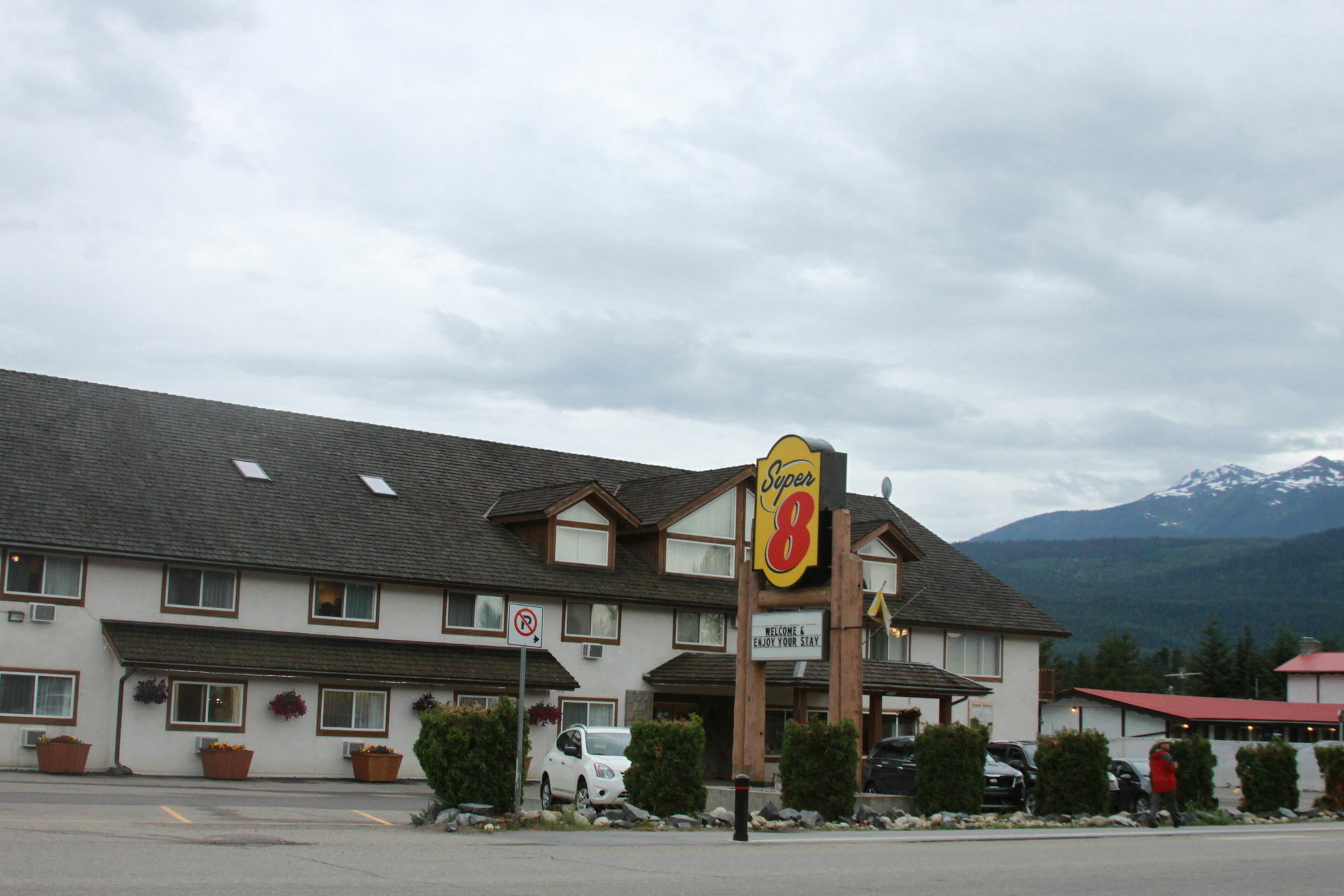 Super 8 By Wyndham Hotel 3*